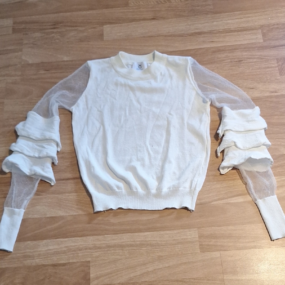 Elegant White Sweater with Sheer Sleeves, Pullover, Fitted